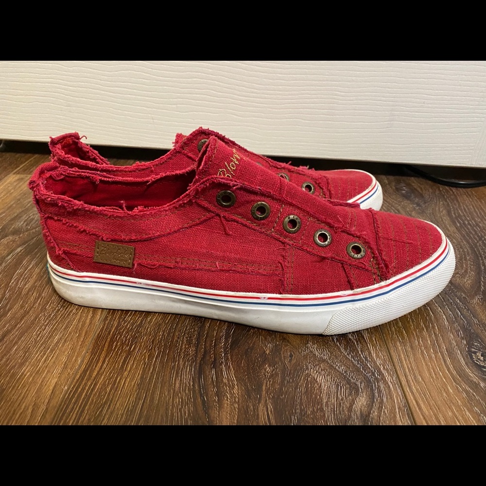 Women Blowfish Shoes Sneakers Size 10